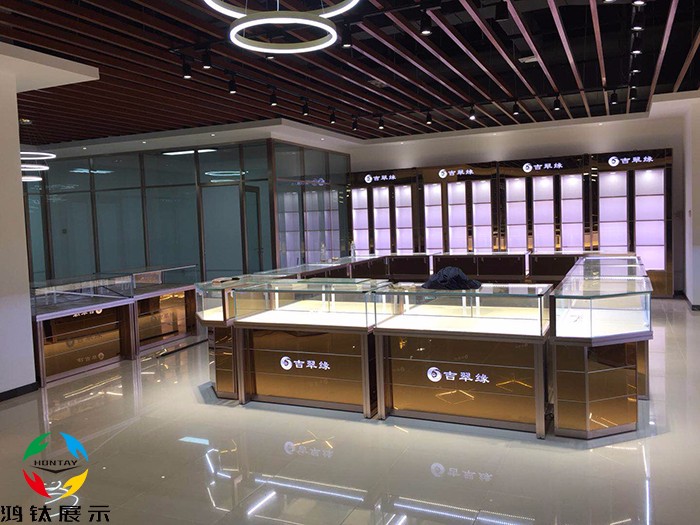 鴻鈦玻璃珠寶展示柜,玻璃展示柜臺(tái),玻璃展柜廠家,鴻鈦定制珠寶展柜, 鴻鈦玻璃珠寶展示柜,玻璃展示柜臺(tái),玻璃展柜廠家,鴻鈦定制珠寶展柜,
