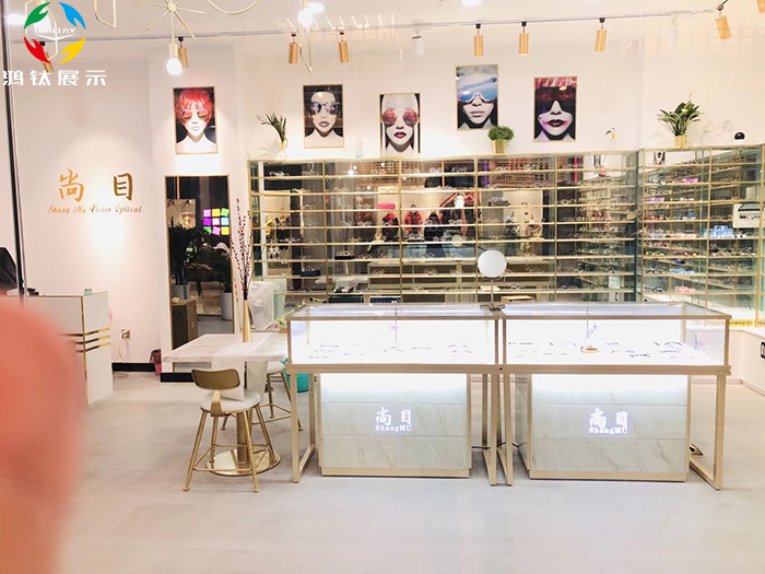 珠寶展示柜設(shè)計(jì),珠寶展柜定制廠家,鴻鈦珠寶展柜廠家,玻璃珠寶展示柜 珠寶展示柜設(shè)計(jì),珠寶展柜定制廠家,鴻鈦珠寶展柜廠家,玻璃珠寶展示柜