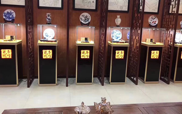 珠寶柜臺展示柜廠家哪些服務(wù)質(zhì)量比較好？